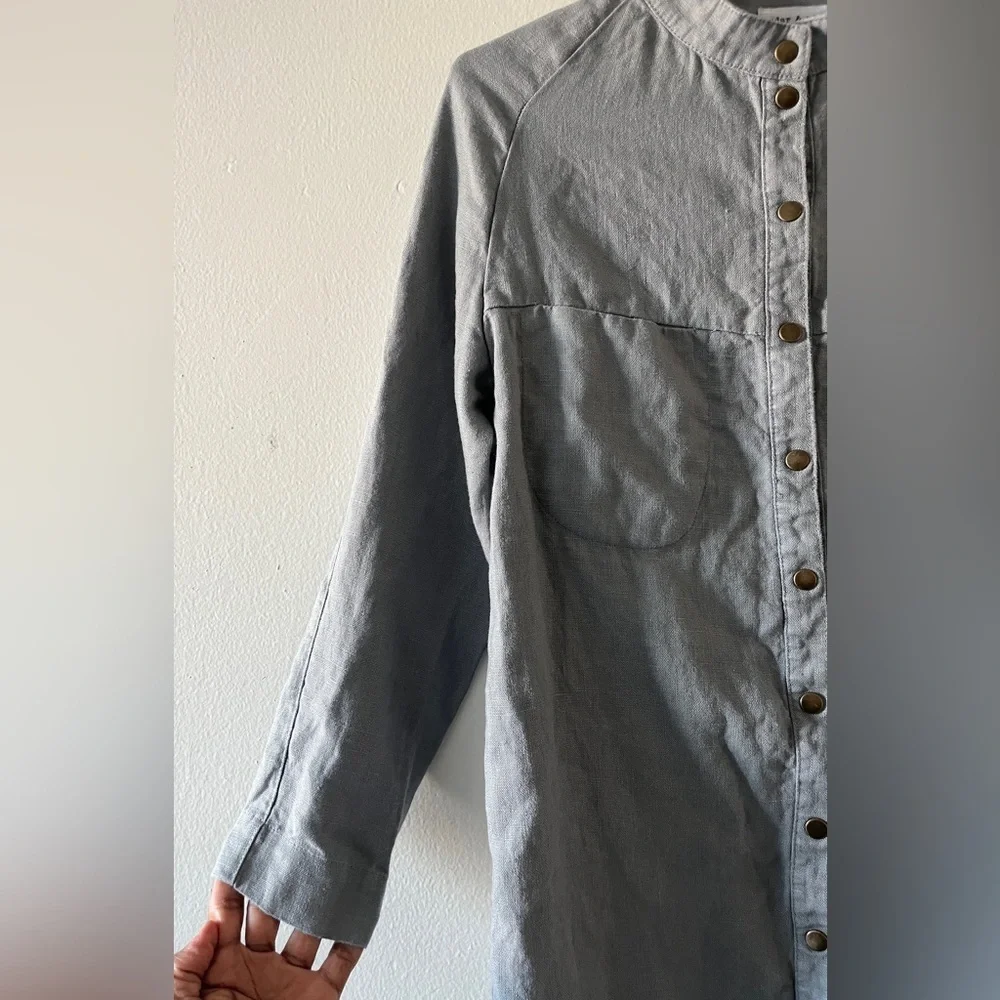 Cedar & Vine Lisa Shirt 100% Linen Light Gray Button Down Made In Canada - Picture 5 of 8